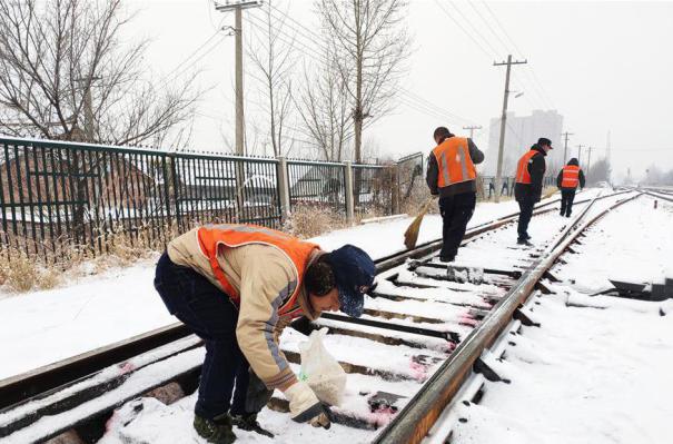 �����(hu�� )����2���ӱ��ZԴ����ѩ����ͨ