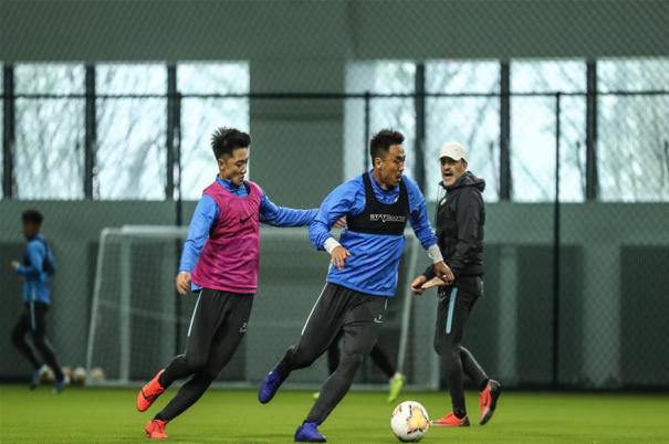 ���w�����D�Ļ���(d��ng)����4�����򡪡��|���\��������Ӗ���{�D���䱾��ͬ�}���ָ壩